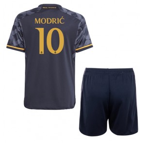Maillot de foot Real Madrid Luka Modric #10 Extérieur enfant 2023-24 Manches Courte (+ pantalon court)